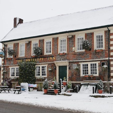 The Antelope At Upavon Hotel ภายนอก รูปภาพ